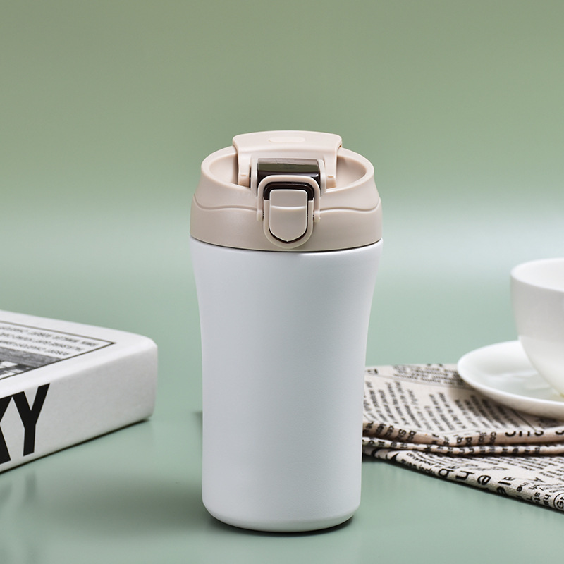 CUPS WATER BOTTLES/Travelling Cups